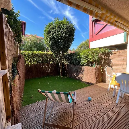 Splendide De Charme Avec Patio, Parking Et A 3 Minutes Апартаменты *